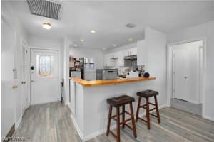 1513 Edgewater Circle, Fort Myers, FL 33919 - MLS#226018216