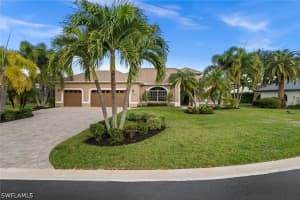 2035 Teagarden Ln, Naples