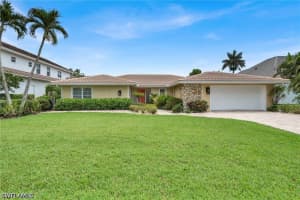 656 Binnacle Drive, Naples, FL 34103 - MLS#226018244