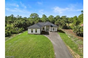 1081 Desoto Boulevard, Naples, FL 34117 - MLS#226018418