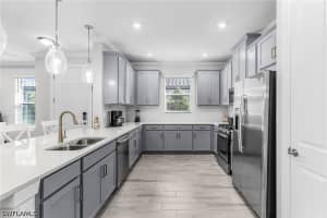 15561 Vittorio Street, NAPLES, FL 34114 - MLS#226018440