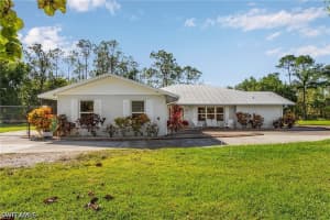 2950 Coach House Lane, Naples, FL 34105 - MLS#226018447