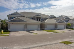 208 Indies Dr E 202, Naples, FL 34114 - MLS#226018489