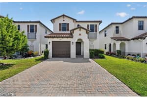 8951 Madrid Circle, Naples, FL 34104 - MLS#226018516