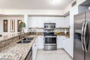 1240 Wildwood Lakes Boulevard, Naples, FL 34104 - MLS#226018521