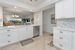 5250 Fox Hollow Drive, Naples, FL 34104 - MLS#226018522