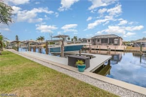 4818 Regal Dr, Bonita Springs