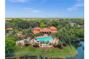 1260 Wildwood Lakes Blvd 204, Naples