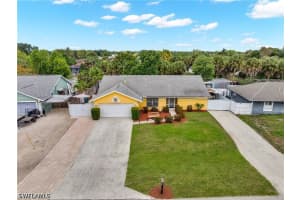 4587 25th Court, Naples, FL 34116 - MLS#226018581