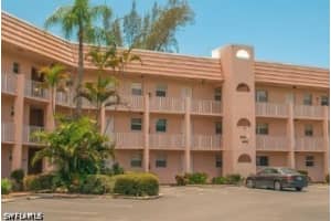 400 Forest Lakes Blvd 302, Naples