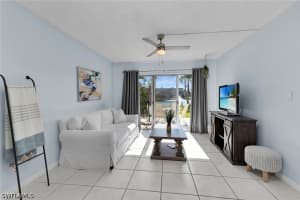 1000 Manatee Road, Naples, FL 34114 - MLS#226018606