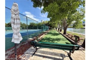 11118 Gulf Shore Drive, Naples, FL 34108 - MLS#226018685