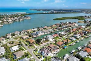 701 Plantation Court, Marco Island, FL 34145 - MLS#226018719