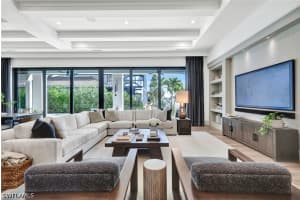 701 Plantation Court, Marco Island, FL 34145 - MLS#226018719