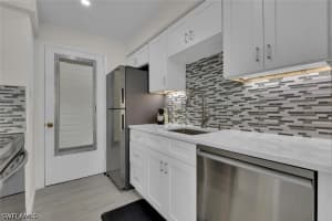 1300 Gulf Shore Boulevard, Naples, FL 34102 - MLS#226018735