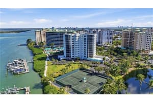 4183 BAY BEACH Lane, Fort Myers Beach, FL 33931 - MLS#226018816