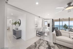 10475 Gulf Shore Drive, Naples, FL 34108 - MLS#226018828