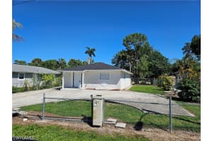 5234 Sholtz St, Naples
