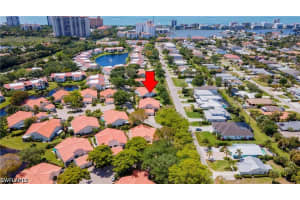 522 Beachwalk Circle, Naples, FL 34108 - MLS#226018838