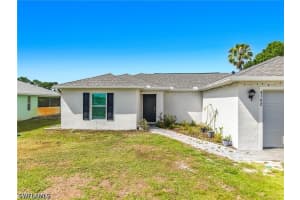 4102 4th Street, Lehigh Acres, FL 33976 - MLS#226018841