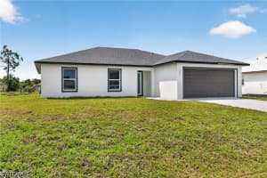 818 Portland Street, Lehigh Acres, FL 33974 - MLS#226018846