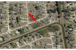 1005 Cedartree Avenue, Lehigh Acres, FL 33971 - MLS#226018847