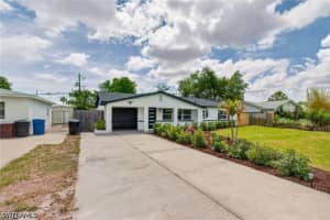 2897 66th Way, St Petersburg, FL 33710 - MLS#226018849