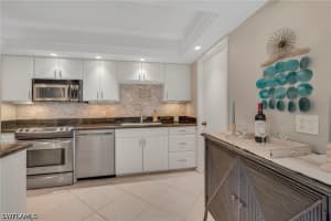 788 Park Shore Drive, Naples, FL 34103 - MLS#226018868
