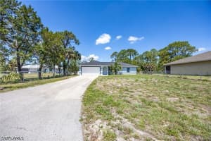 841 8th Street, Naples, FL 34117 - MLS#226018887