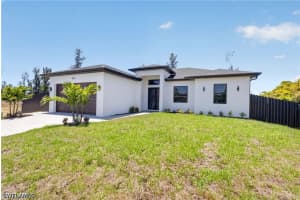 4226 Ne 23rd Pl, Cape Coral