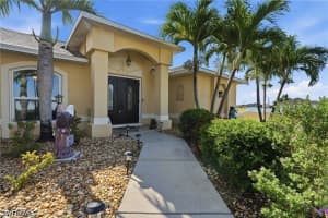 2823 Juanita Place, Cape Coral, FL 33993 - MLS#226018892