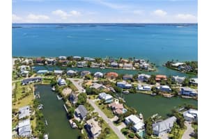 1748 Jewel Box Drive, Sanibel, FL 33957 - MLS#226018906