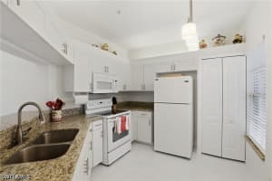 1290 Sweetwater Cove, Naples, FL 34110 - MLS#226018926
