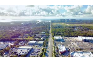 826 Wiggins Pass Road, Naples, FL 34110 - MLS#226018929