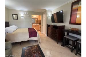 2555 Tamiami Trail, Naples, FL 34103 - MLS#226018958