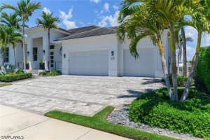233 Rockhill Court, Marco Island, FL 34145 - MLS#226018966