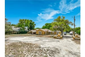 4200 S Hiawassee Road, Orlando, FL 32835 - MLS#226018976