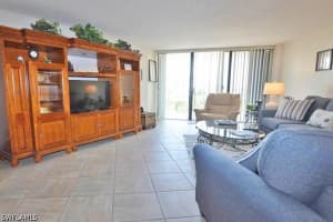 260 Seaview Court, Marco Island, FL 34145 - MLS#226018998