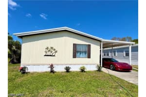 573 Cape Florida Lane, Naples, FL 34104 - MLS#226019041