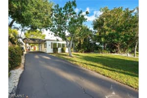 16 Kings Road, Naples, FL 34112 - MLS#226019061