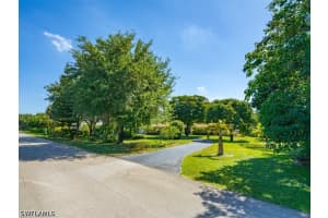 610 West Street, Naples, FL 34108 - MLS#226019110