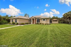 385 13th Street, Naples, FL 34117 - MLS#226019120