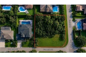 527 Carpenter Court, Naples, FL 34110 - MLS#226019165
