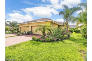 1637 Alameda Drive, Naples, FL 34120 - MLS#226019228