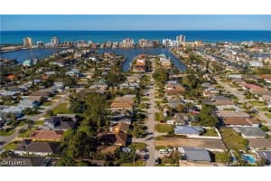 552 97th Avenue, Naples, FL 34108 - MLS#226019230