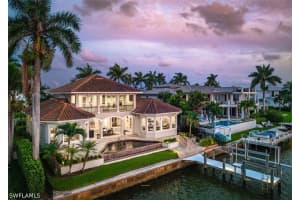 1942 KINGFISH Road, Naples, FL 34102 - MLS#226019270