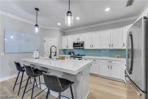 4331 Raffia Palm Circle, Naples, FL 34119 - MLS#226019274