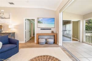 975 Tarpon Cove Drive, Naples, FL 34110 - MLS#226019379