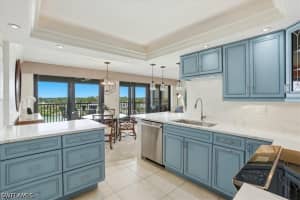 2400 Gulf Shore Boulevard, Naples, FL 34103 - MLS#226019380