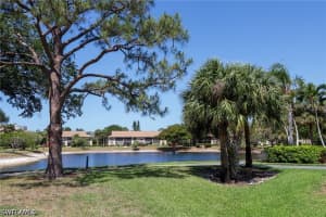 505 Lake Louise Circle, Naples, FL 34110 - MLS#226019404